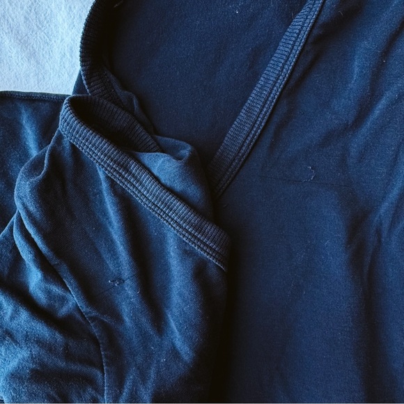 Paper Label Navy Long Blue T-Shirt - Picture 3 of 3